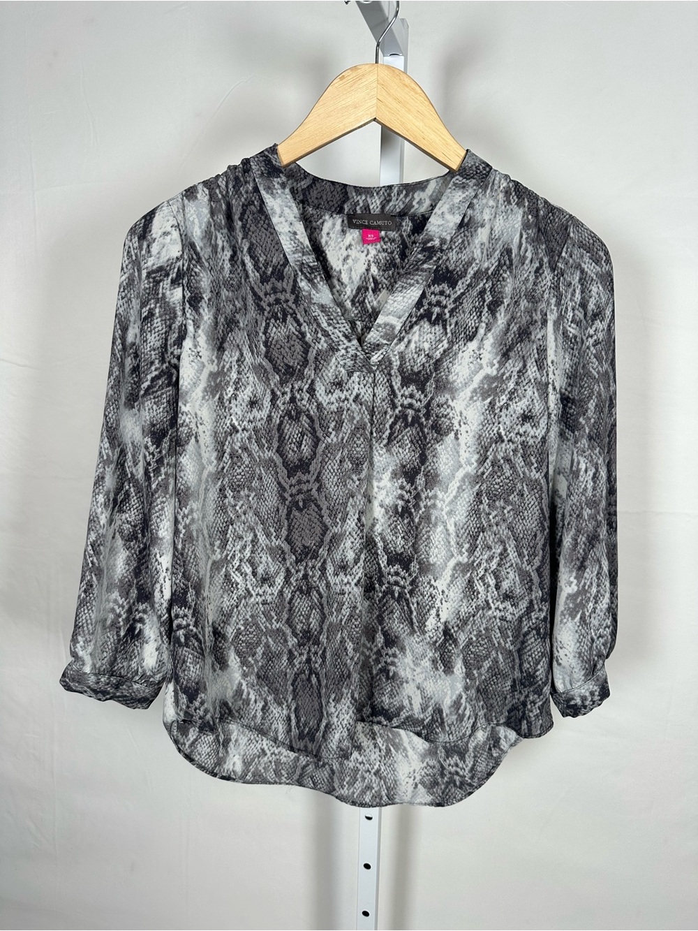 Vince Camuto Black & White Snake Print V-Neck Blouse